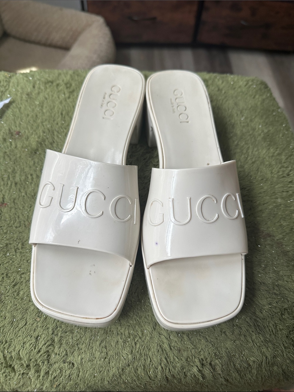 Gucci Cream Patent Leather Slide Mules with Embossed Logo